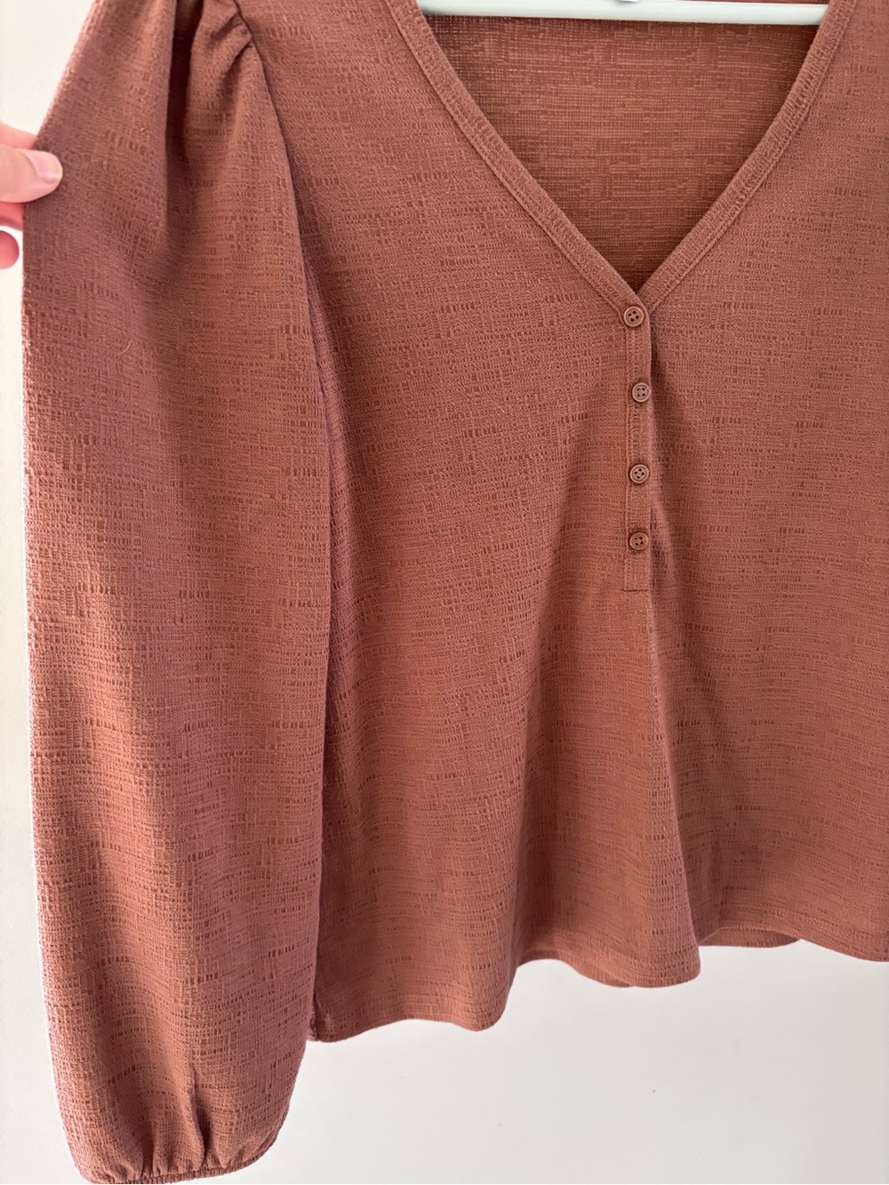Reitmans Women's V-Neck Long Sleeve Top in light brown - Picture 2 of 3